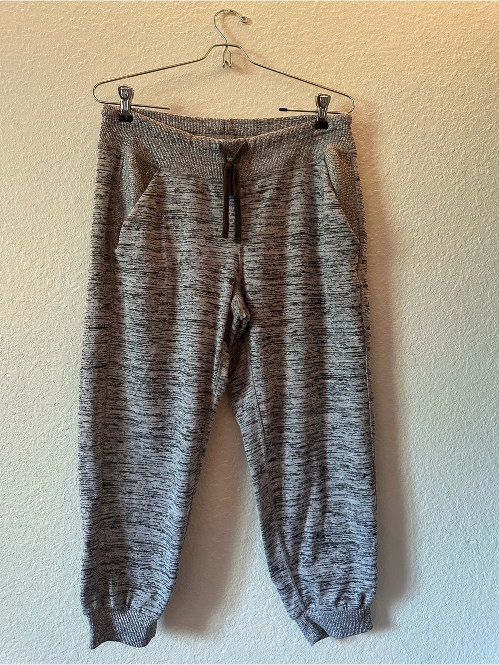 Athleta // Heather Gray Jogger Sweatpants